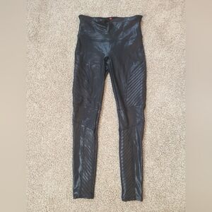 SPANX Moto Faux Leather Leggings Sarah Blakely Size Medium
